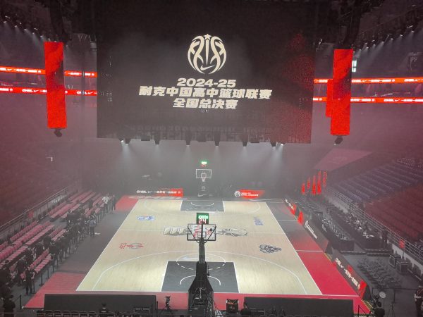 护航耐高总决赛 点燃青春热血赛场